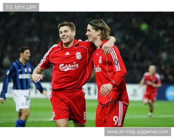 欧冠官方字体设计演变与品牌识别度解析